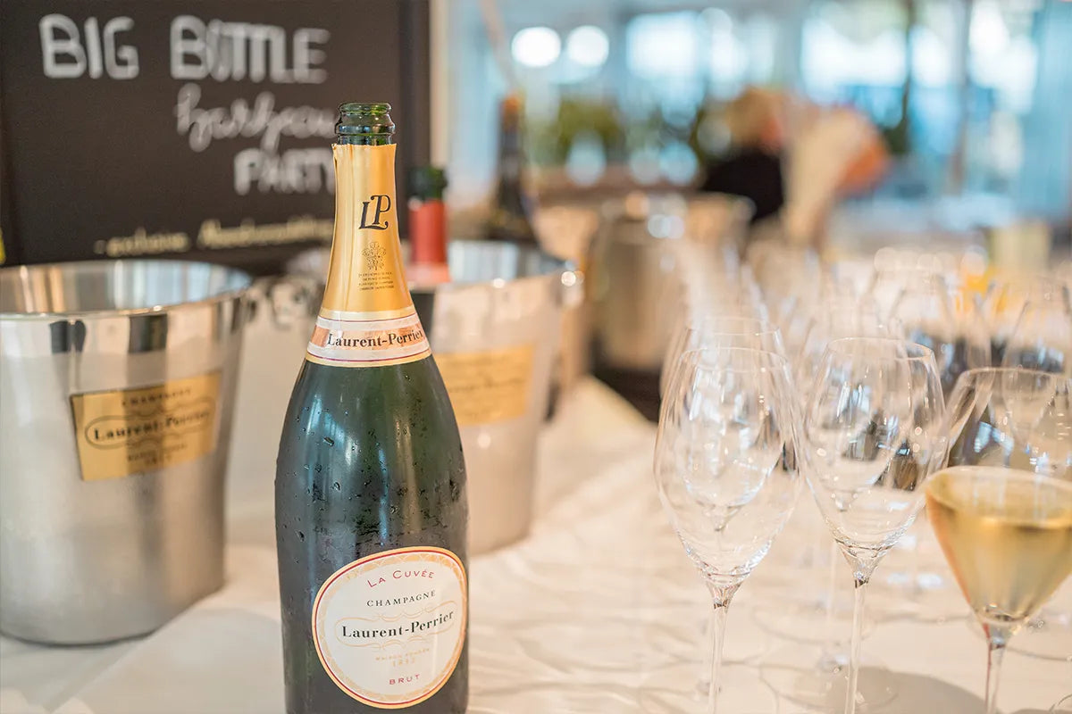 Laurent-Perrier Champagner bei der Big Bottle BBQ Party von Wine & Events